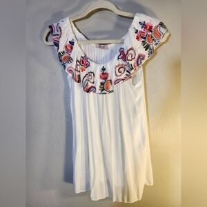 Own It Embroidered Neck Line Ruffled Collar White Top Sheer Made In Italy Sz M/L